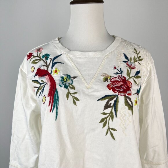 NWOT Johnny Was Embroidered Floral Butterfly Bird Pullover White Sweatshirt Sz S - Picture 4 of 16